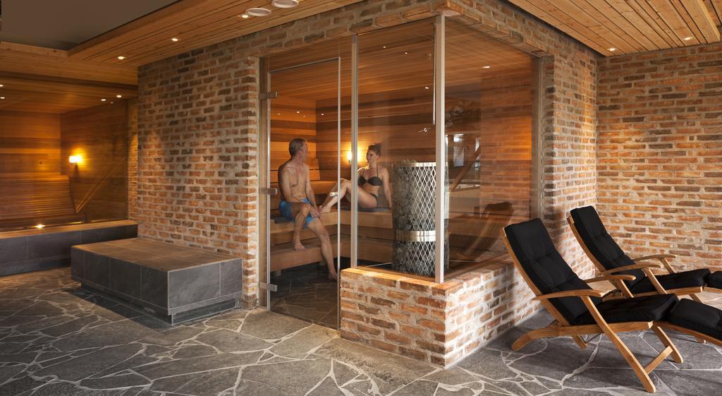 Djuroenaeset Hotell & Konferens Djurhamn Zewnętrze zdjęcie